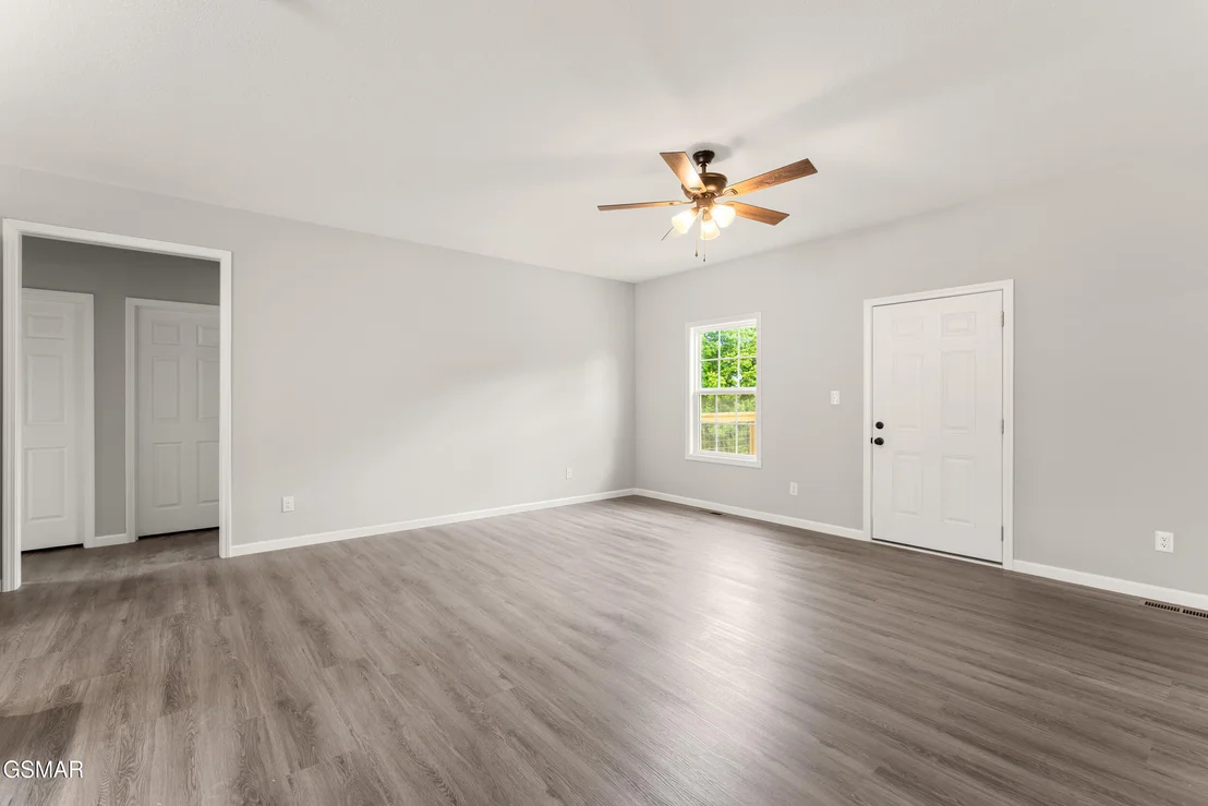 Photo of 2050 Kings View Loop