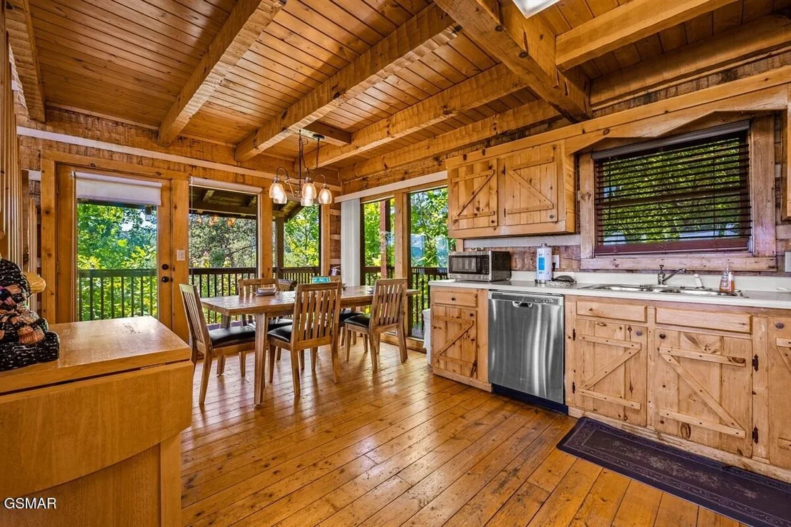 Photo of 2086 Bluff Mountain Road