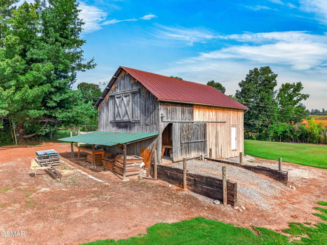 Photo of 428 Shrader Road