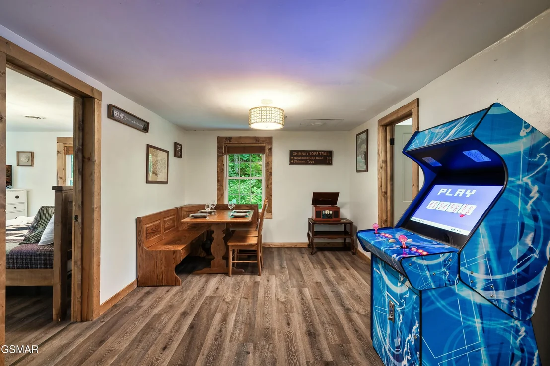 Photo of 732 Hardin Lane
