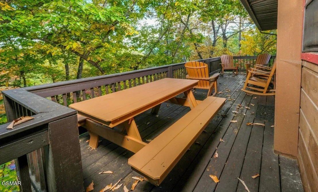 Photo of 617 Iron Mountain Road