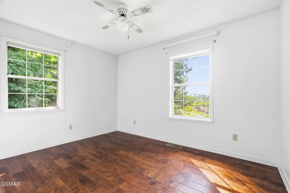 Photo of 716 Whippoorwill Circle