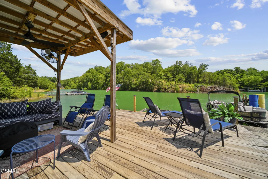 Photo of 1033 Sunset View Road