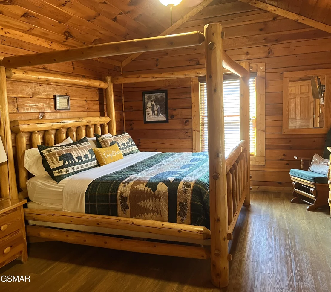 Photo of 1653 Little Cabin Loop