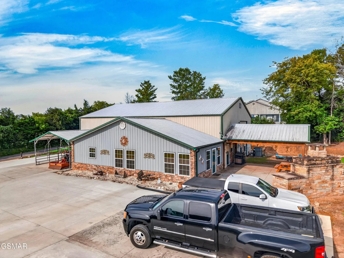 Photo of 428 Shrader Road