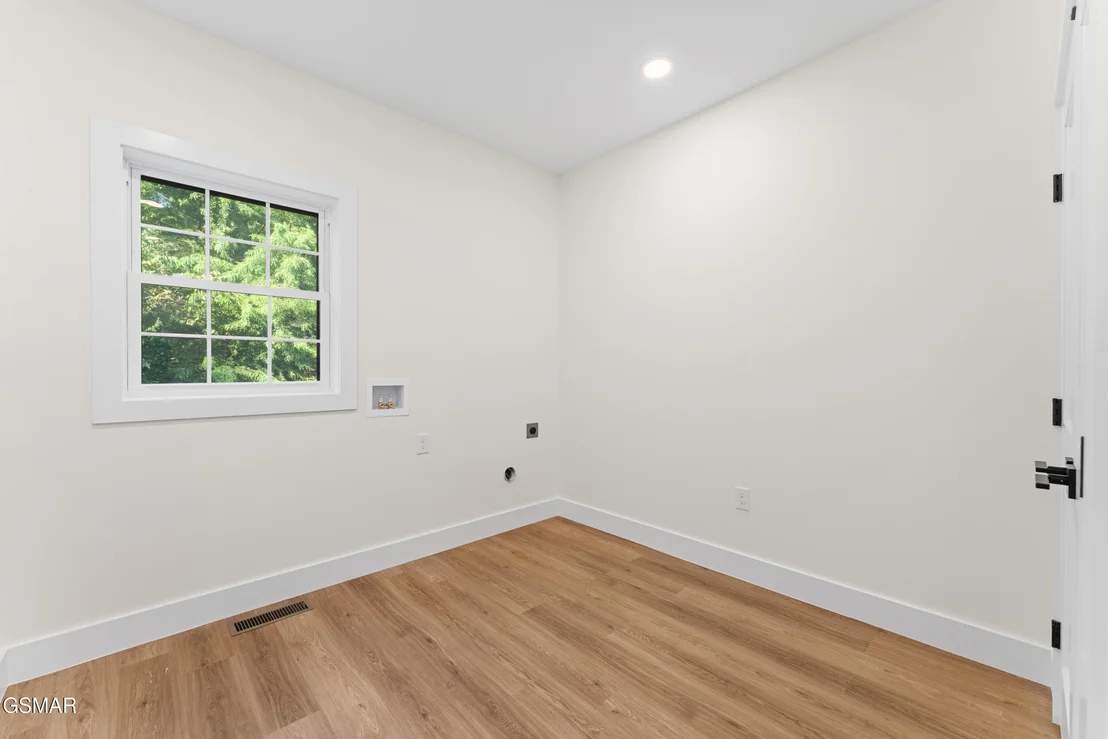 Photo of 1430 Beechtop Lane