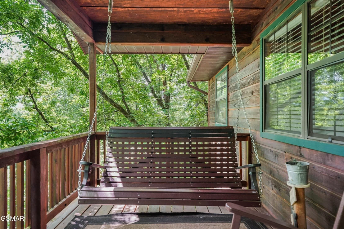 Photo of 615 Iron Mountain Road