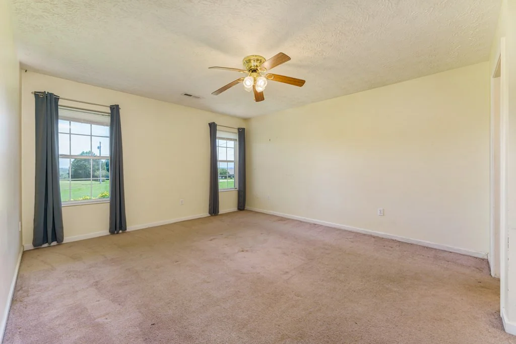 Photo of 182 Florence Circle