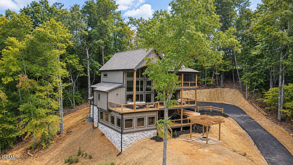 Photo of 3839 Revetta Circle