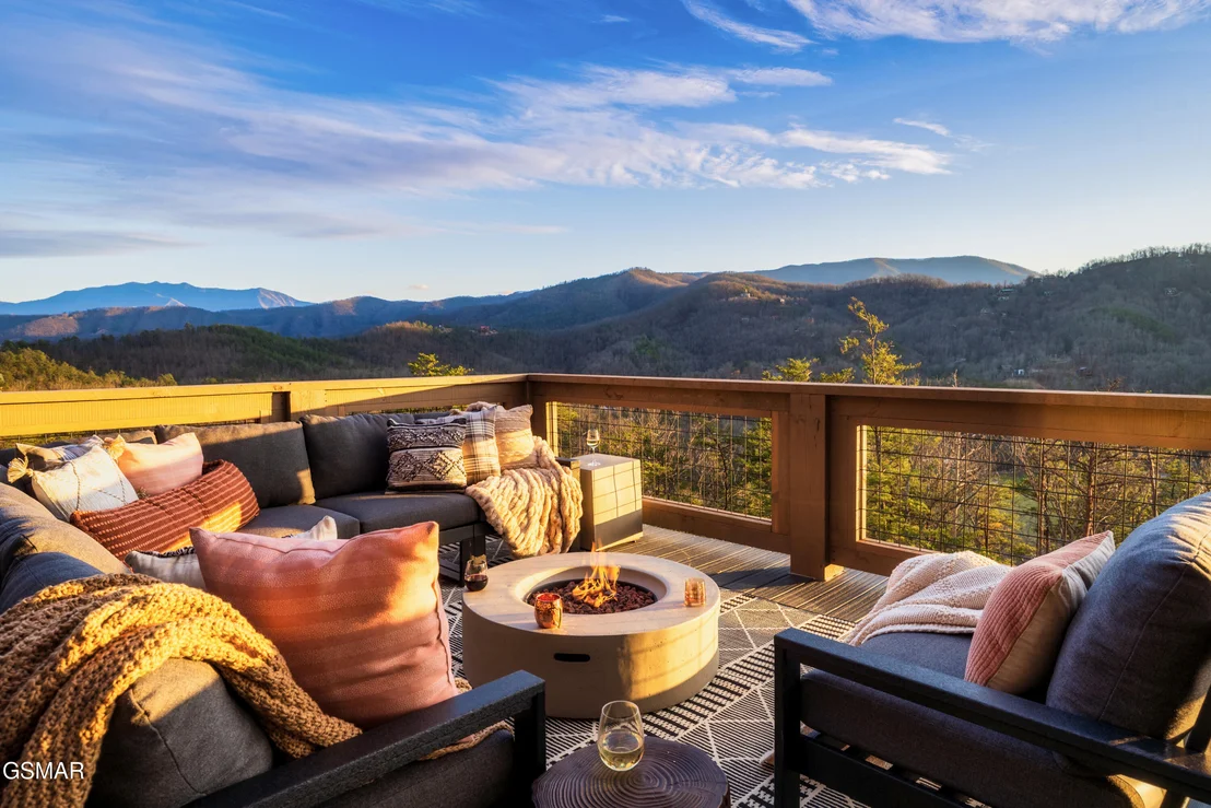 Photo of 2665 Cloud View Drive