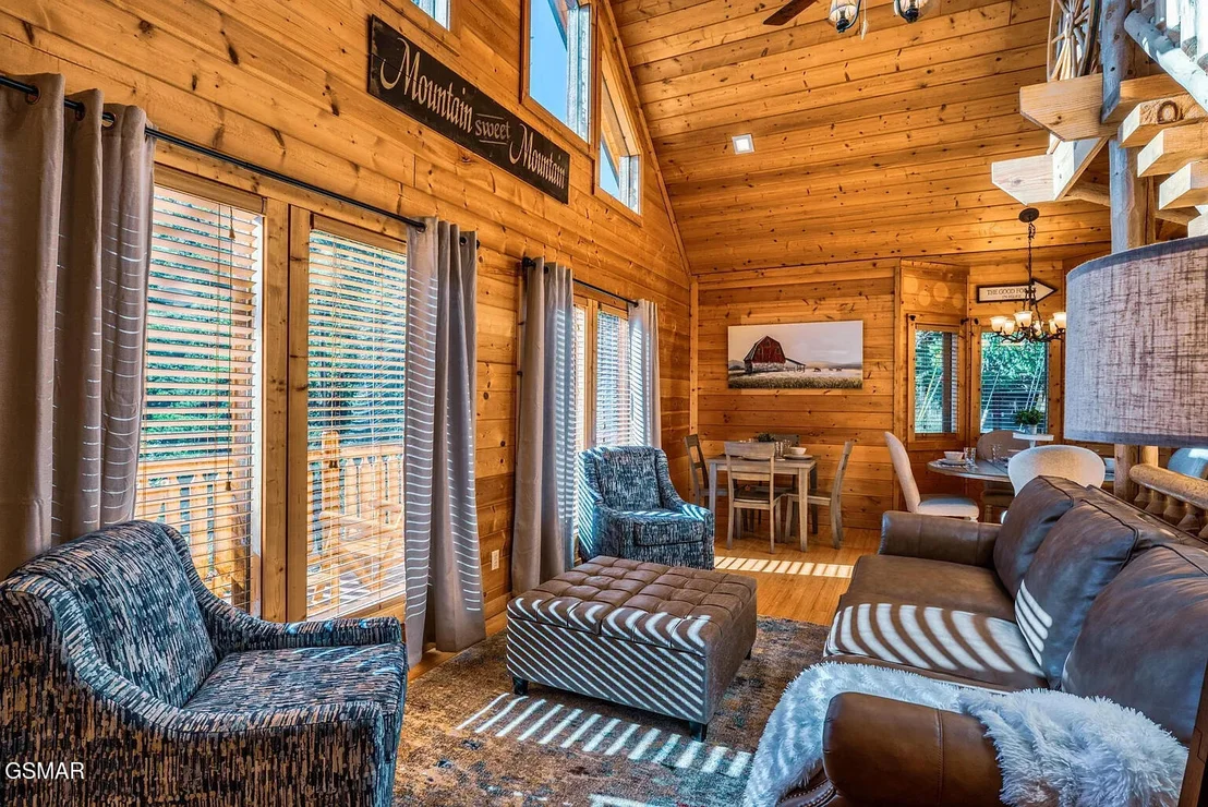 Photo of 2924 Pine Haven Drive