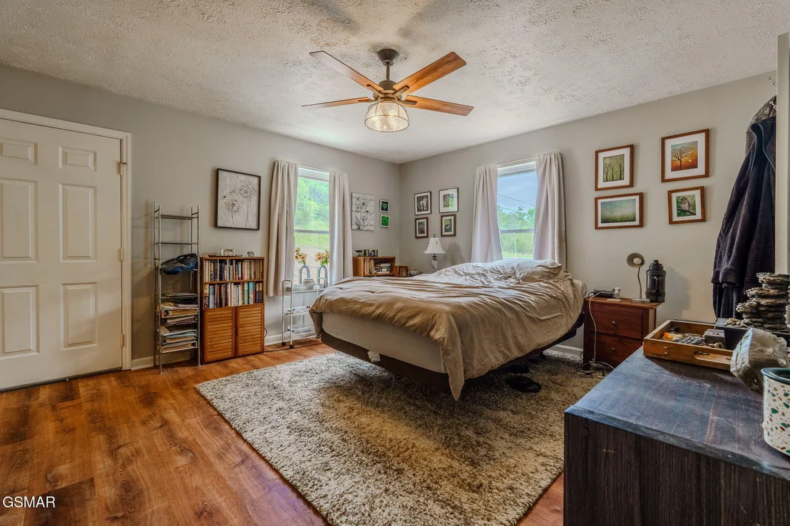 Photo of 298 Brock Road