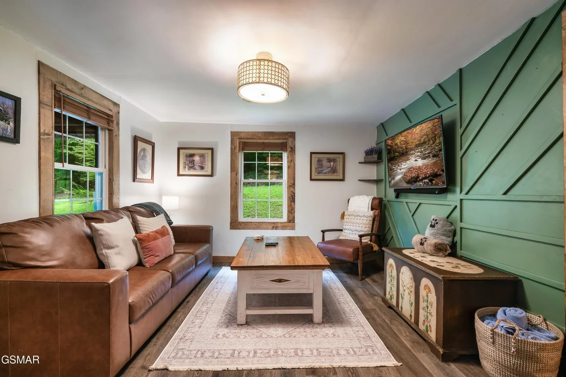 Photo of 732 Hardin Lane