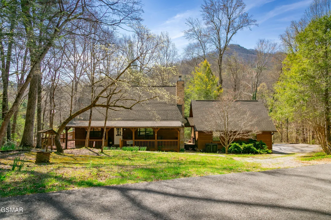 Photo of 3849 Saddle Brook Way