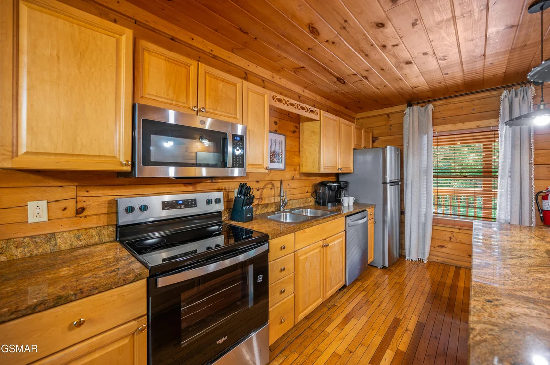 Photo of 737 Chickasaw Gap Way