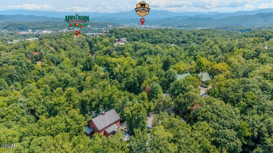 Photo of 852 Bear Run Way