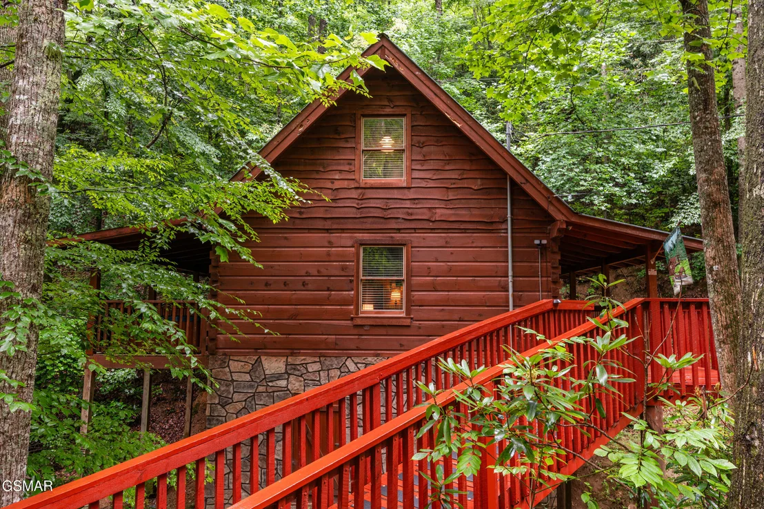 Photo of 1823 Laurel Valley Way