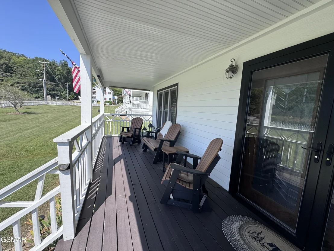 Photo of 424 Country Path Way