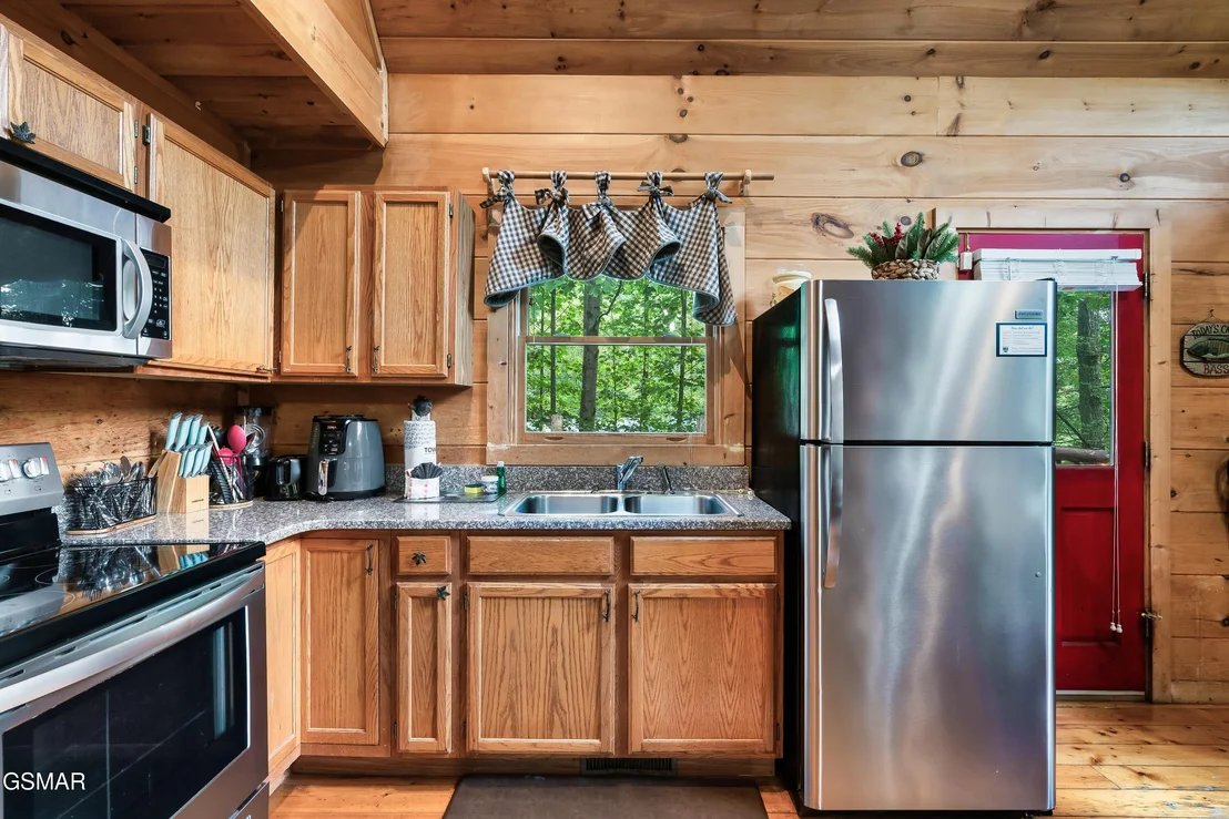 Photo of 2475 E View Drive