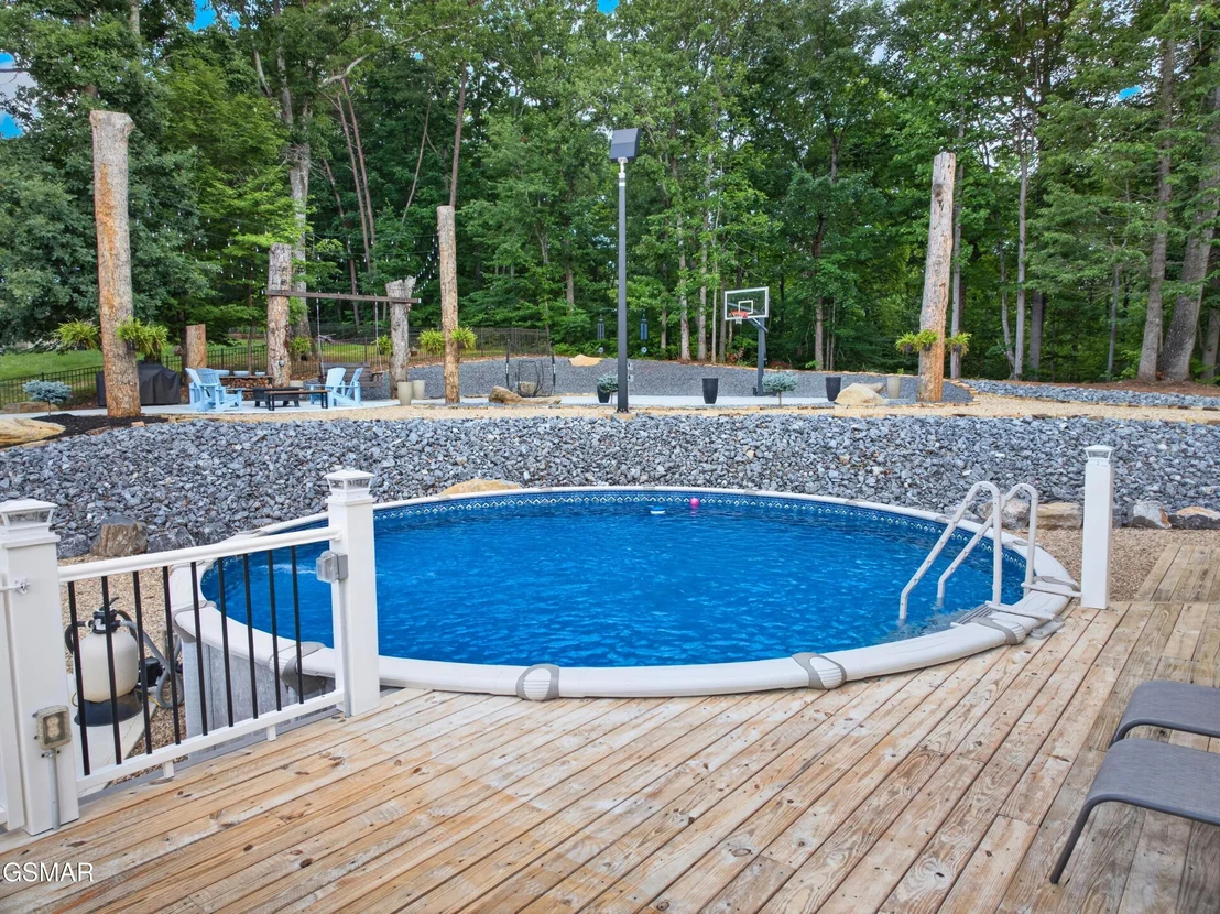 Photo of 917 Crickett Drive
