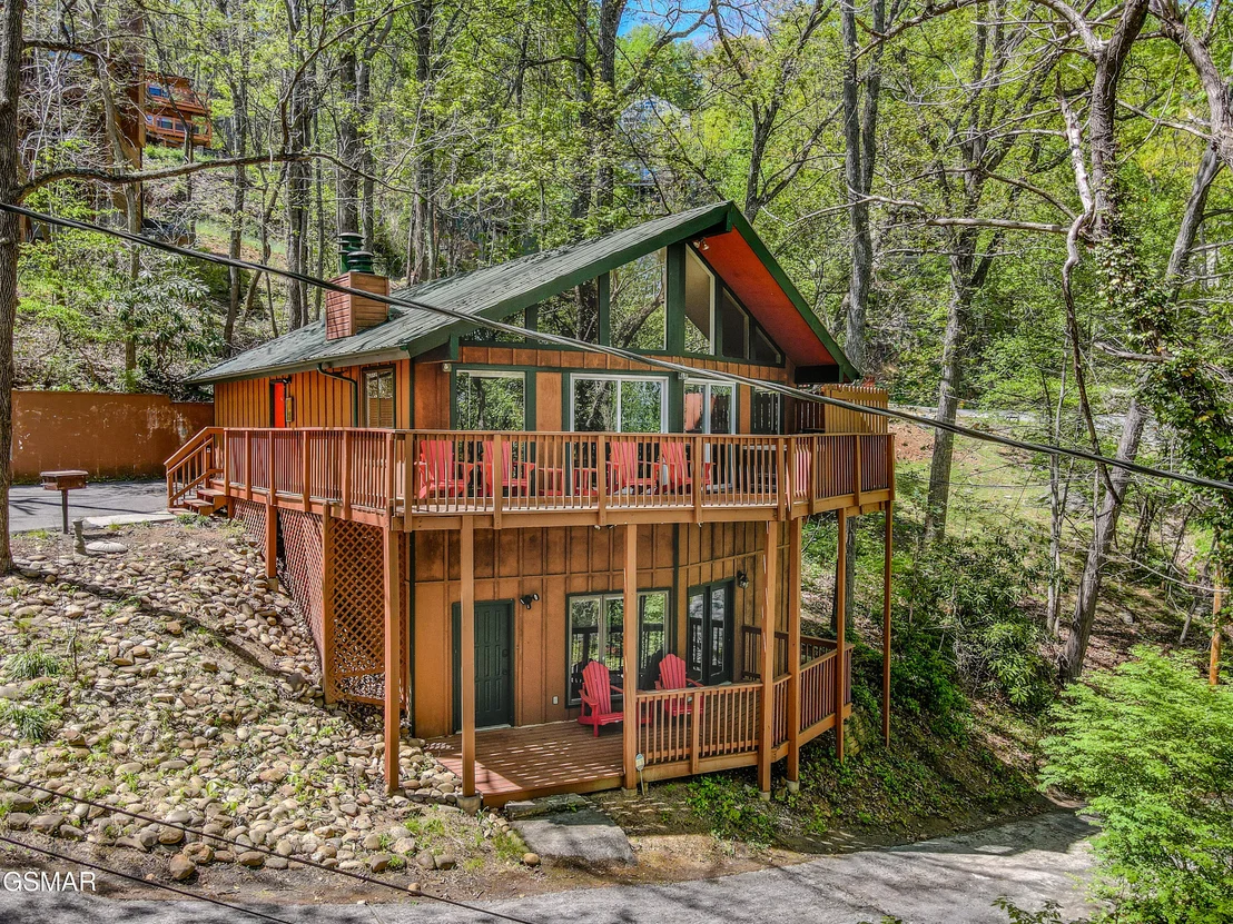 Photo of 913 Echo Place
