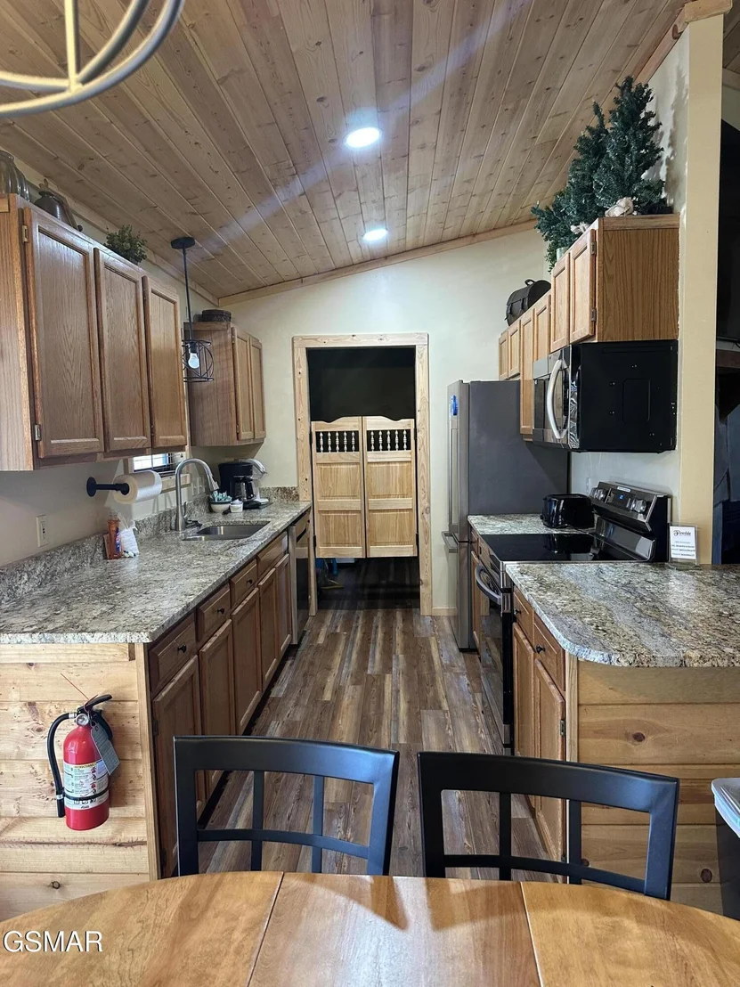 Photo of 905 Sunrise Boulevard