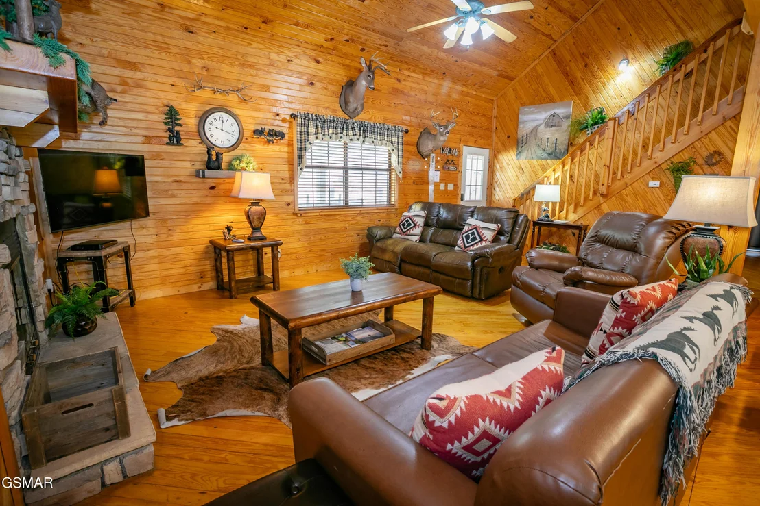 Photo of 3849 Saddle Brook Way