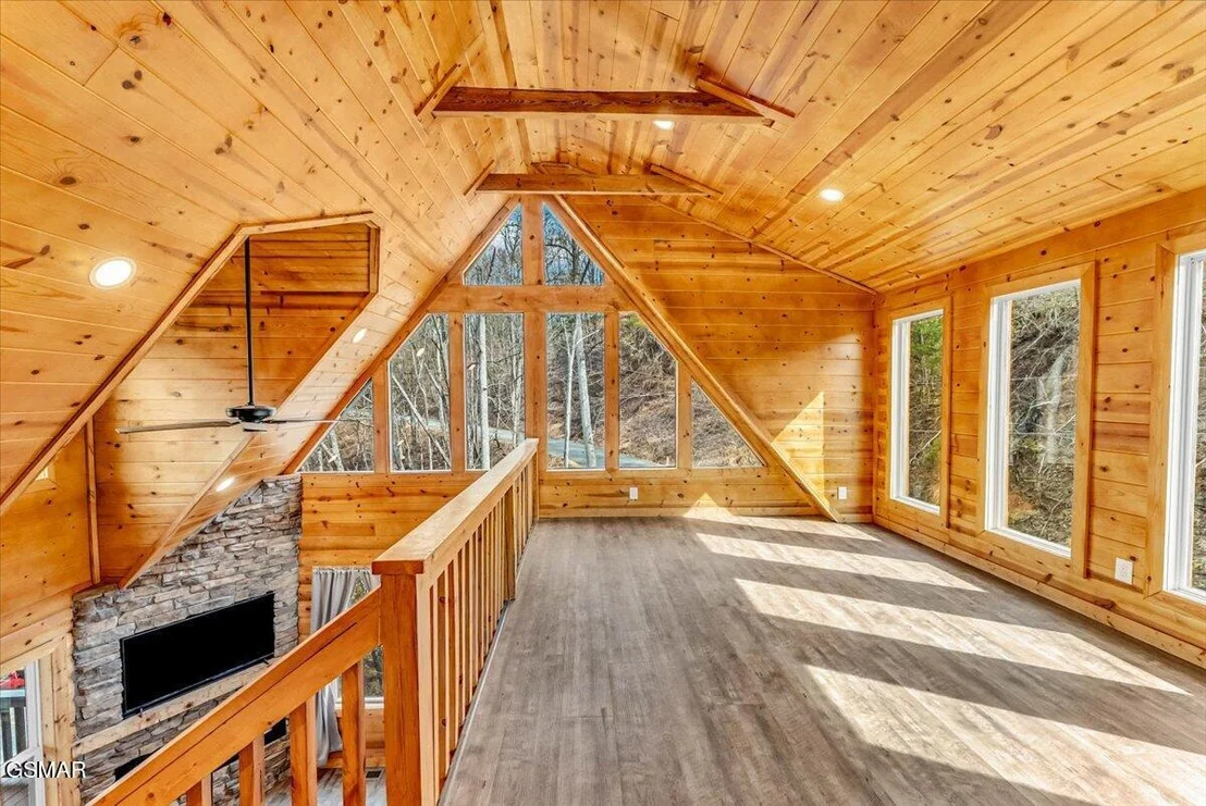 Photo of 2321 Willow Lane