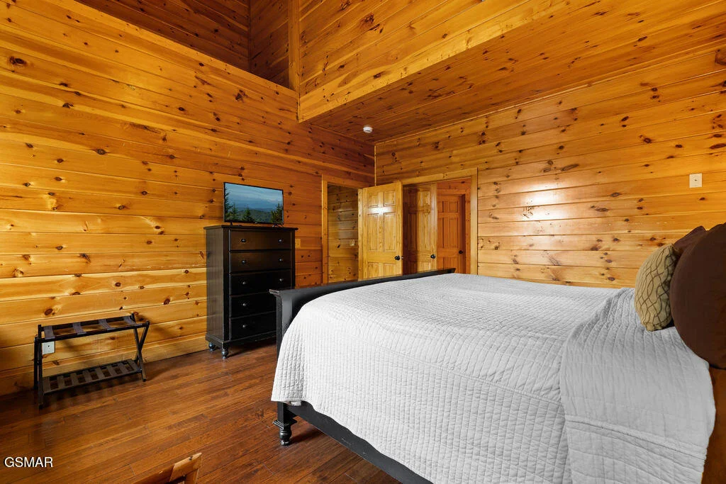 Photo of 326 Alpine Mountain Way