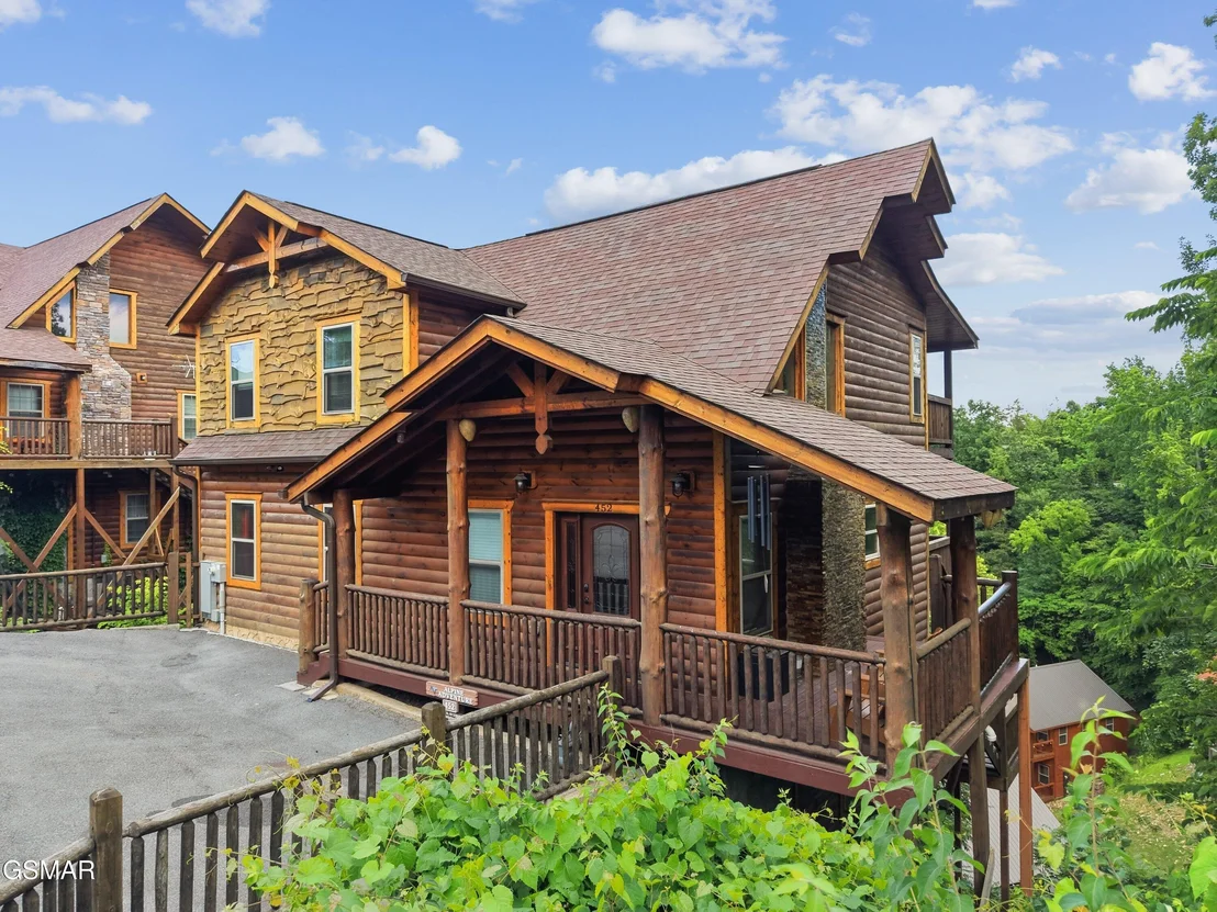 Photo of 452 Alpine Mountain Way