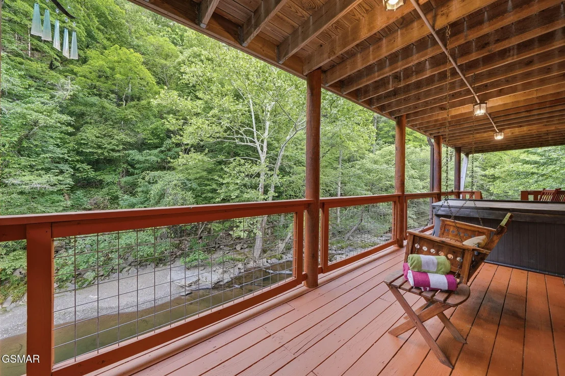 Photo of 1563 Grant Road