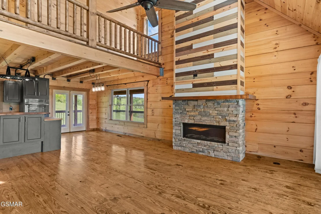 Photo of 102 Golf View Boulevard