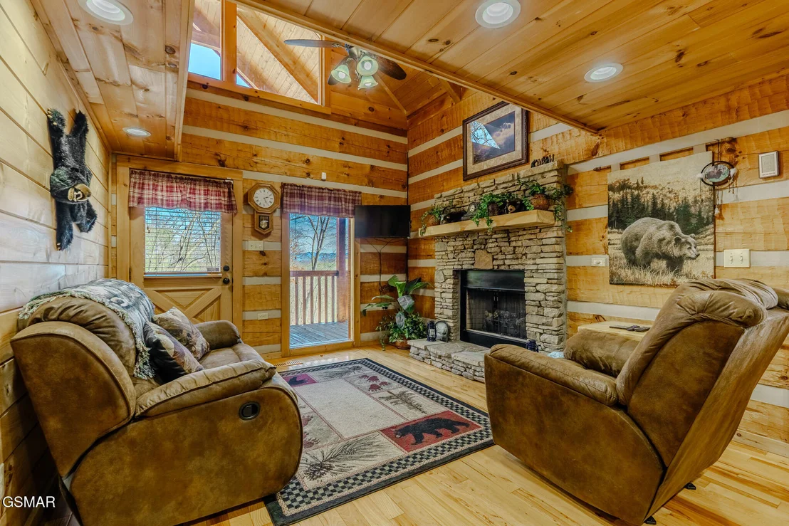 Photo of 1554 Bear Valley Road