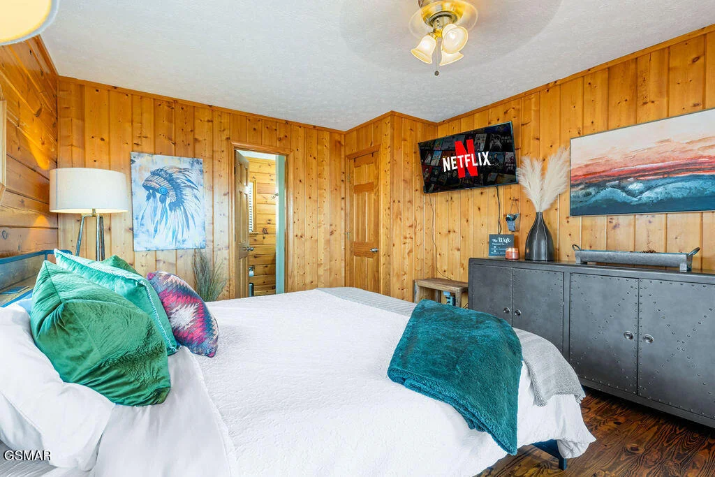 Photo of 1582 Bears Den Way