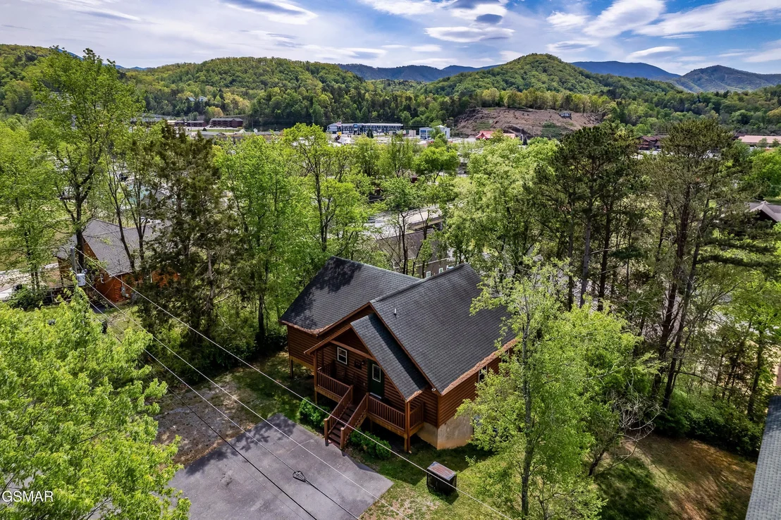Photo of 3922 Valley View Drive