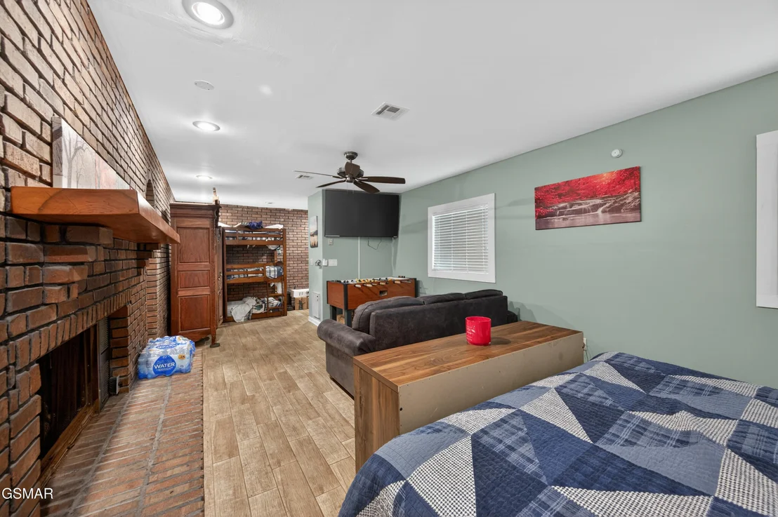 Photo of 2315 Headrick Lead