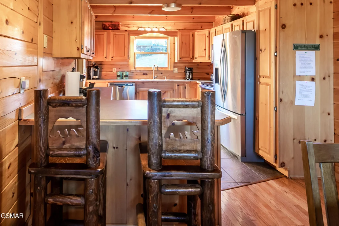 Photo of 2466 Bryan Road