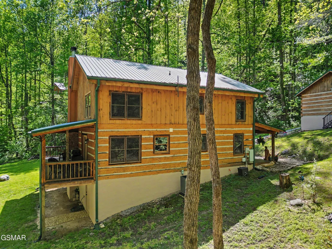 Photo of 1053 Big Buck Trail