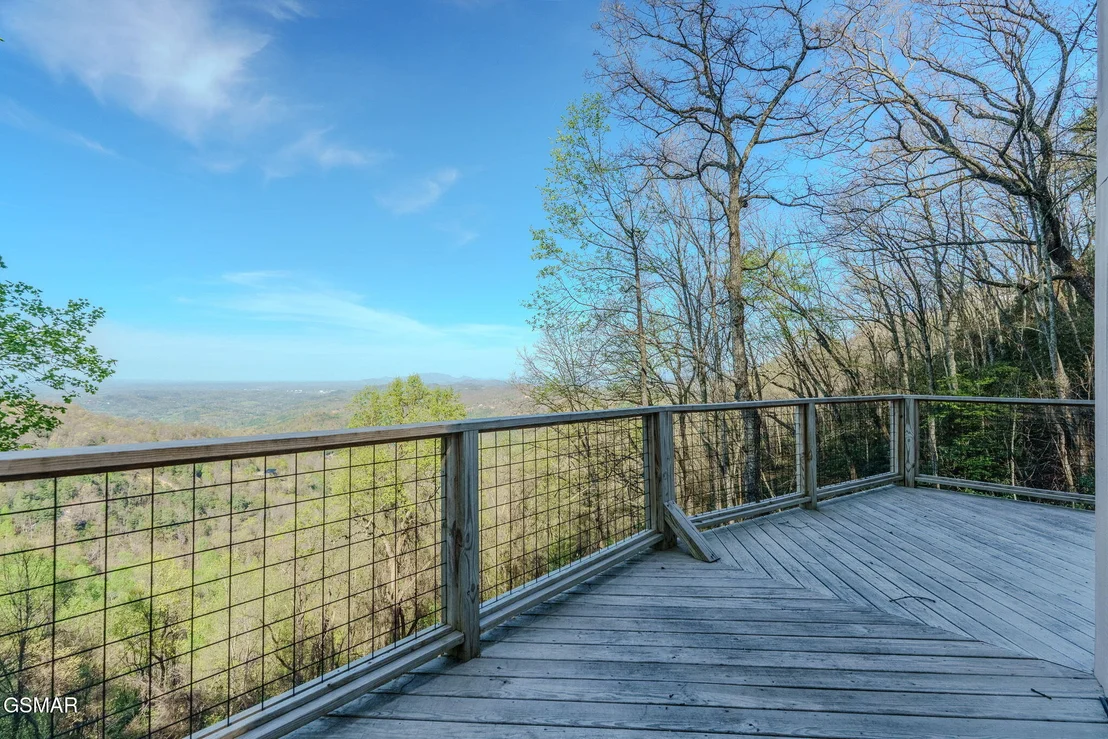 Photo of 2821 Overholt Trail