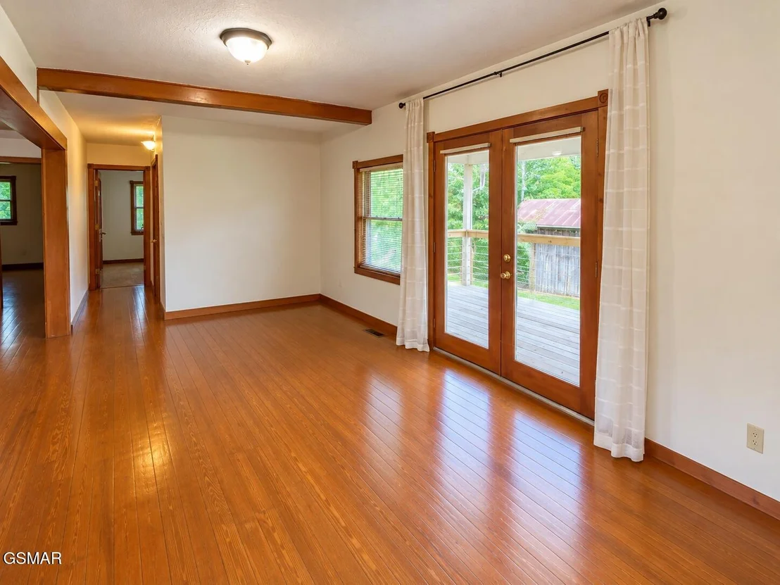 Photo of 1839 Jayell Road
