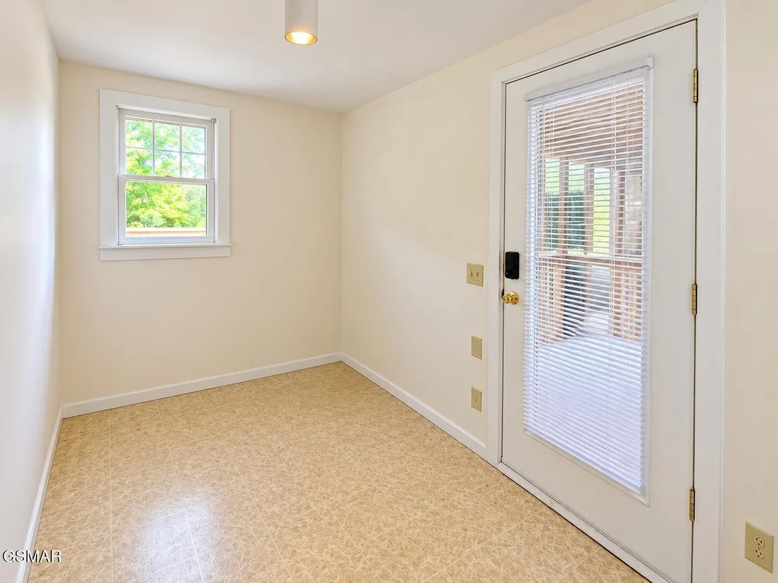 Photo of 1839 Jayell Road