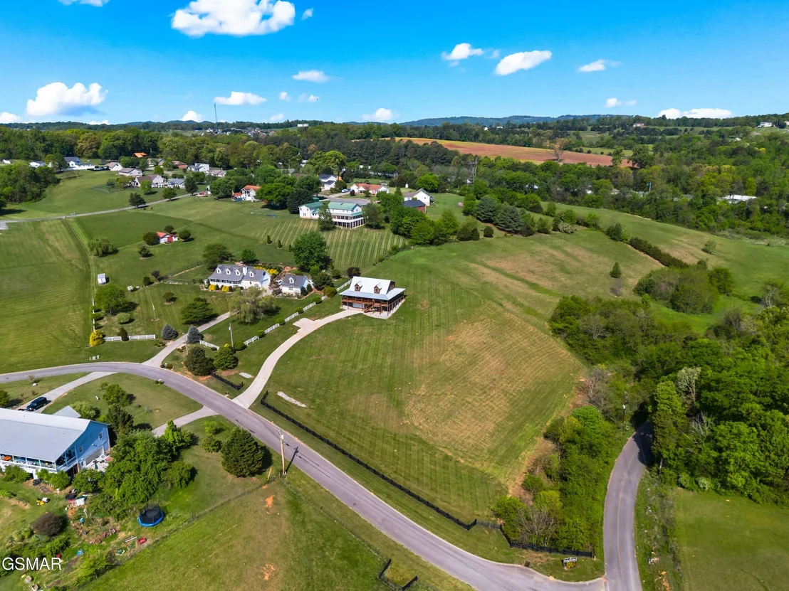 Photo of 102 Golf View Boulevard