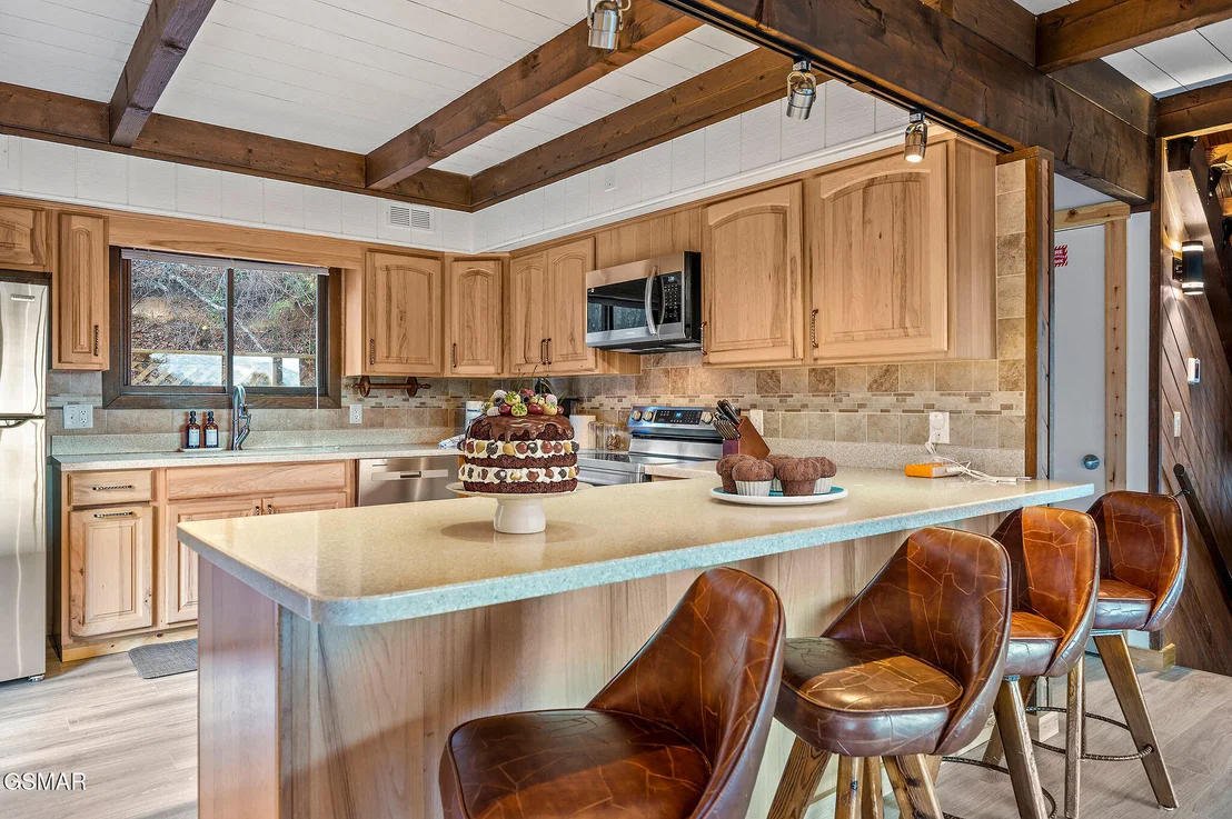 Photo of 2758 Overholt Trail