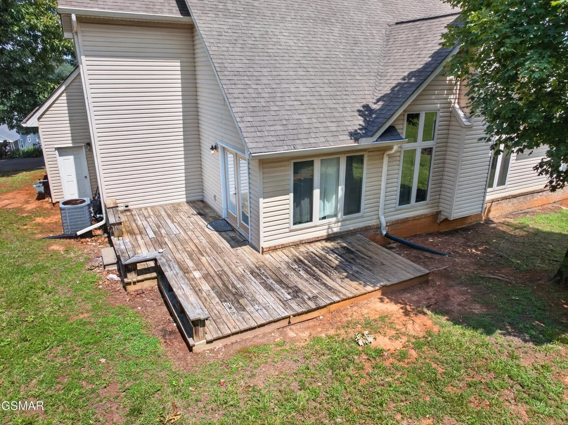 Photo of 219 Sullivan Pointe