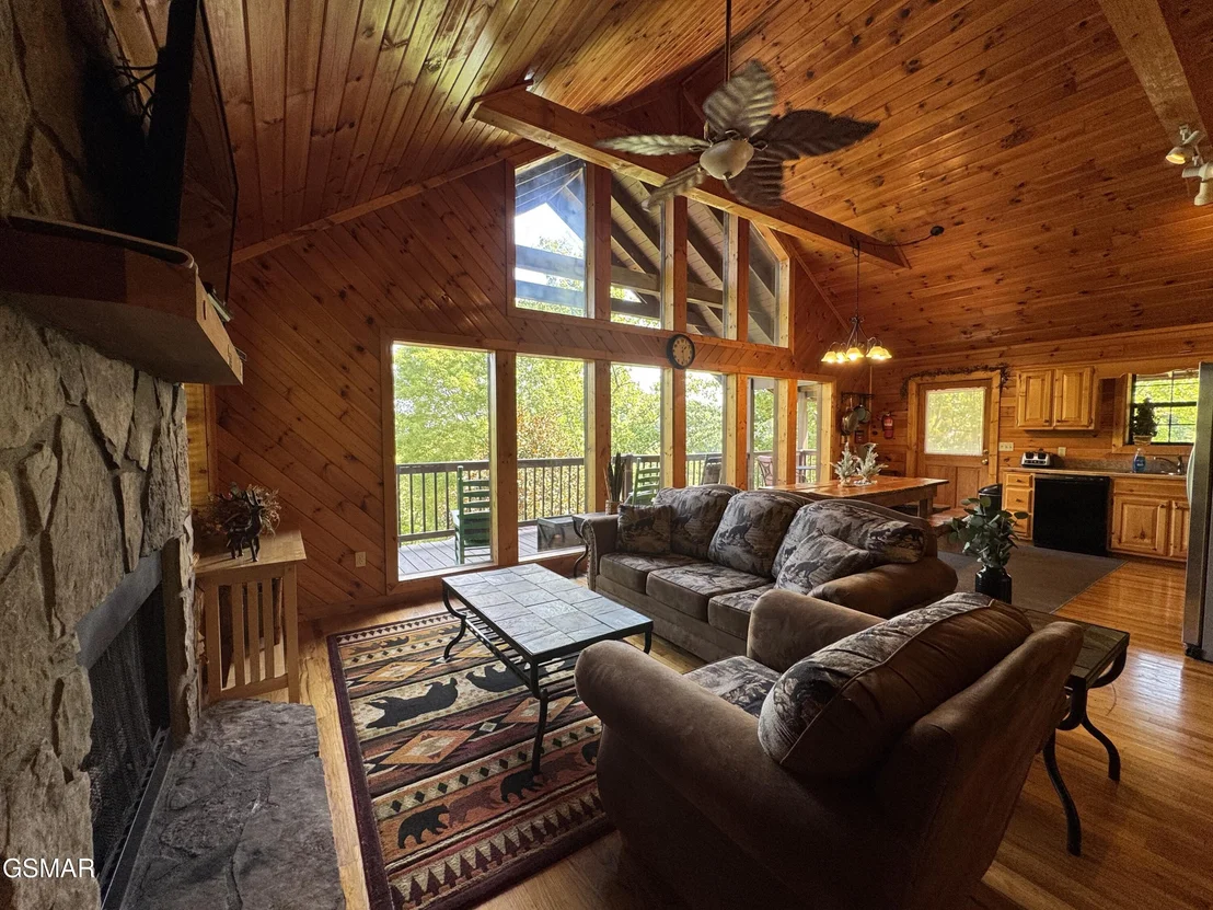Photo of 2409 Walnut Cove Way