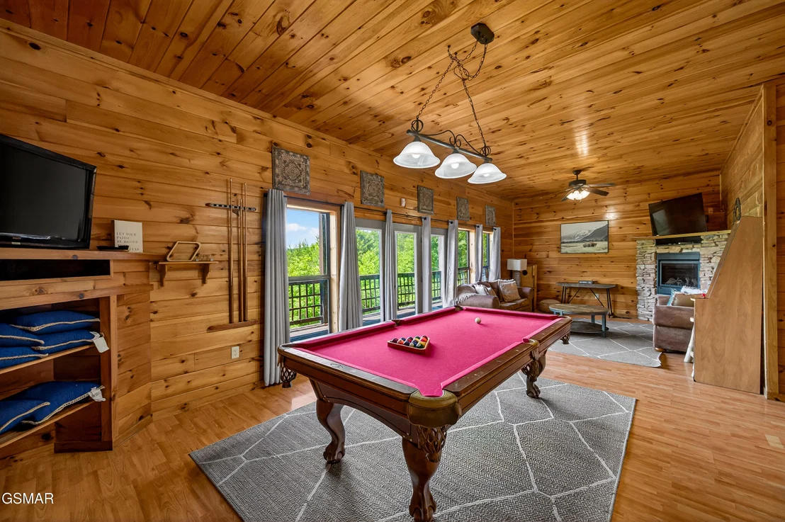 Photo of 2428 Breezy Road