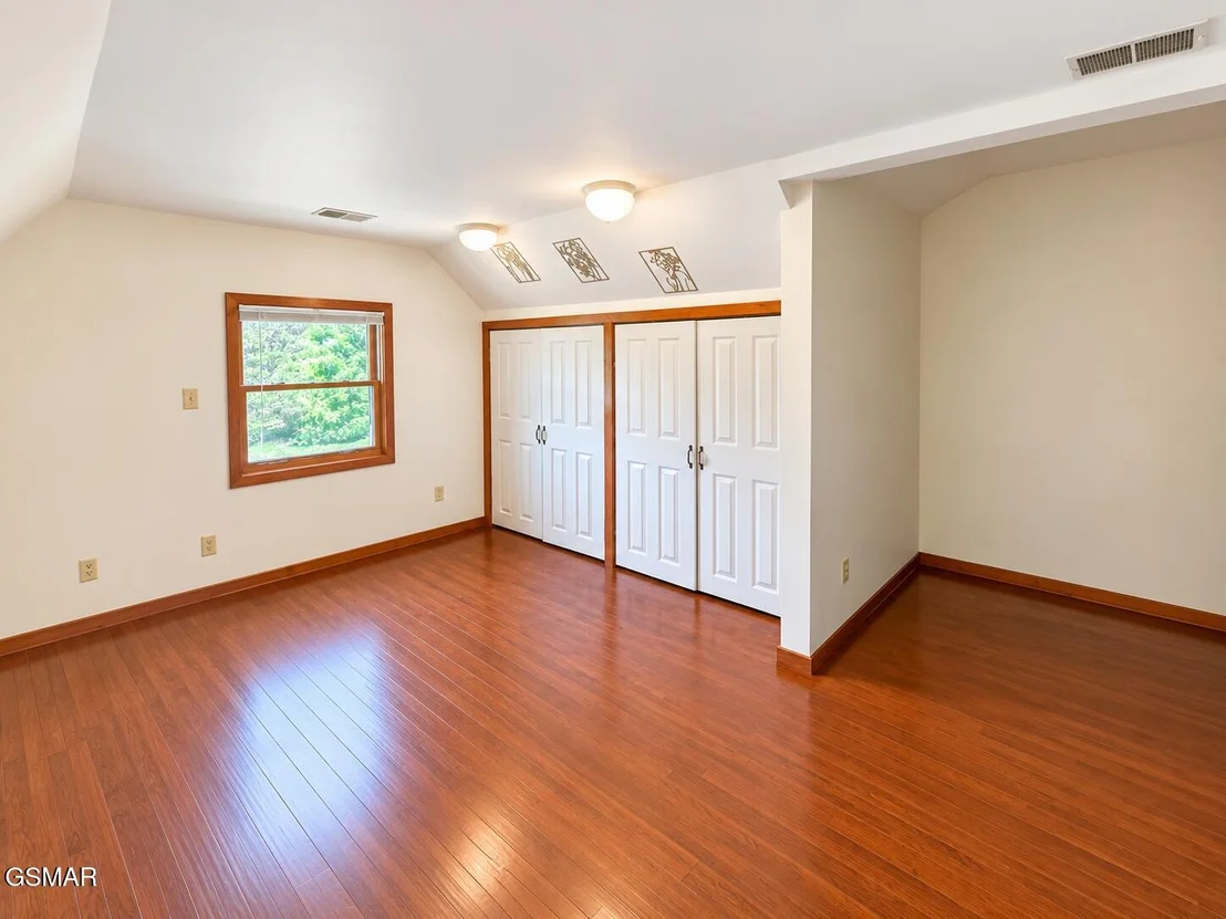 Photo of 1839 Jayell Road