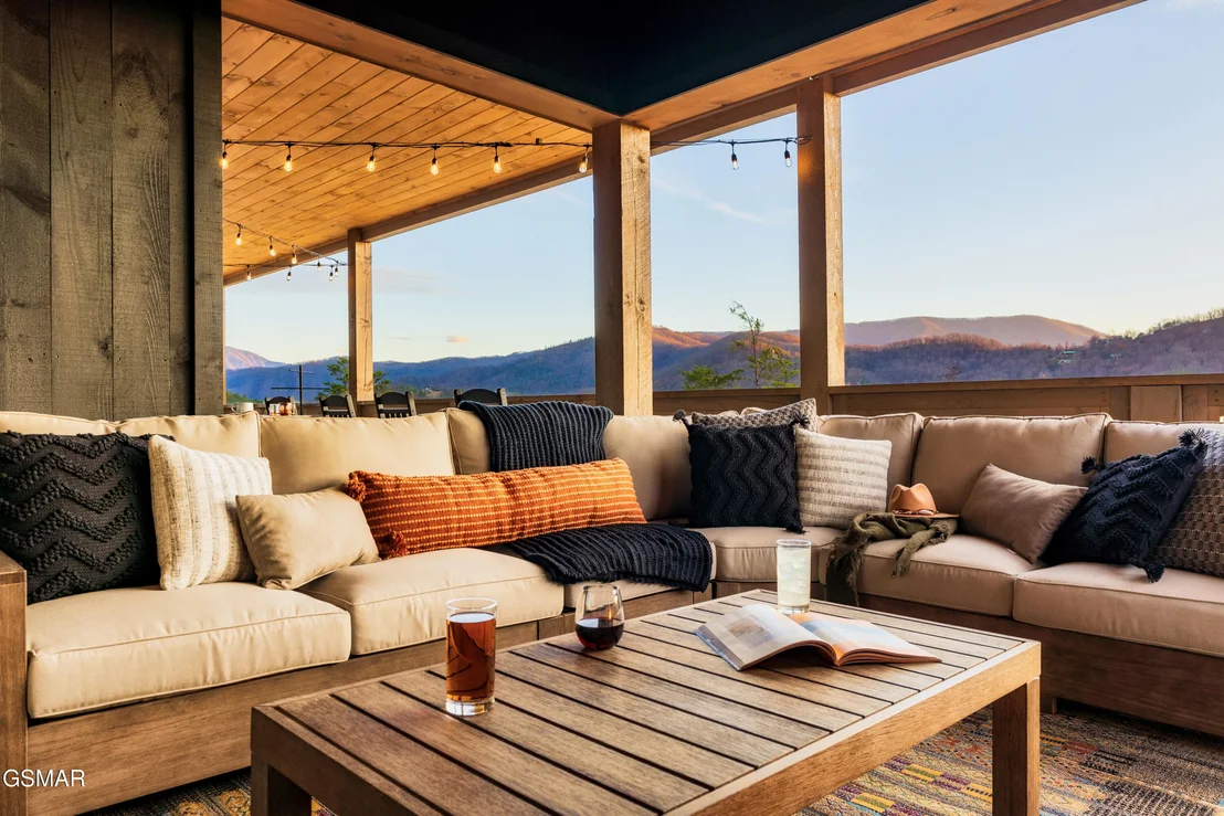 Photo of 2665 Cloud View Drive