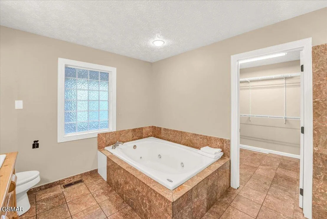 Photo of 1463 Red Cedar Lane