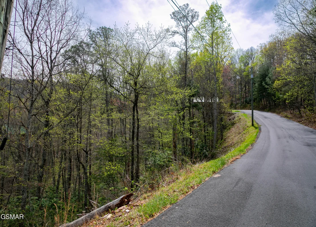 Photo of 3059 Perry Circle & Lot 11 Lane
